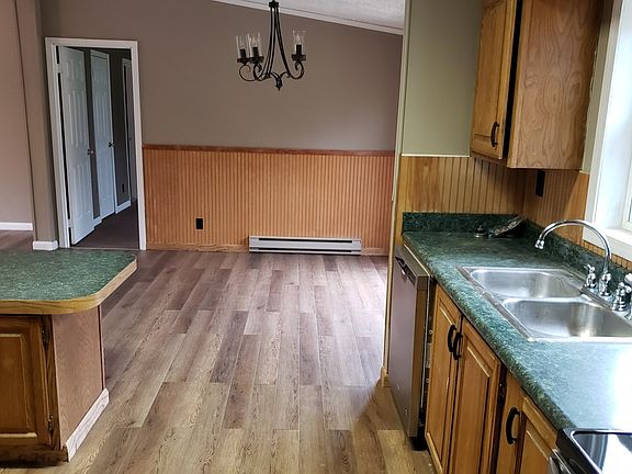 5th image of 7 Woods Ave