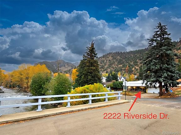 2nd image of 2222 Riverside Drive