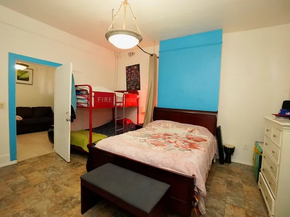 6910 Jackson Street image 6 of 34