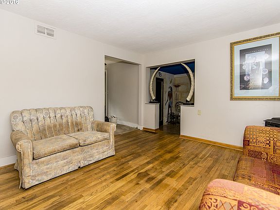 3rd image of 2421 E 25th St
