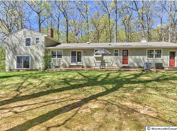 3rd image of 143 Deepdale Dr