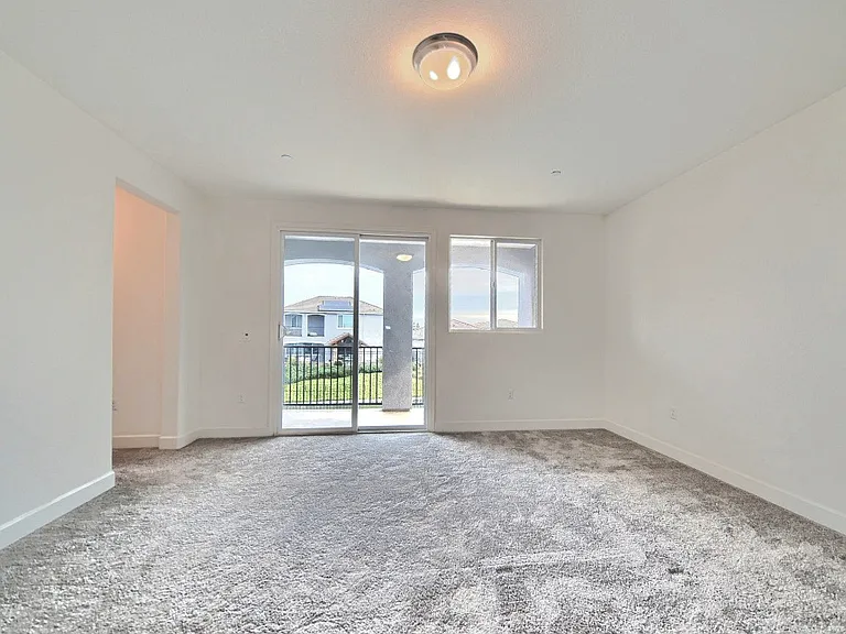 10918 Miacomet Ct — Photo 32