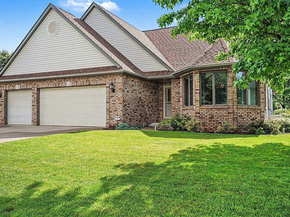 1st image of 3828 Thornridge Dr