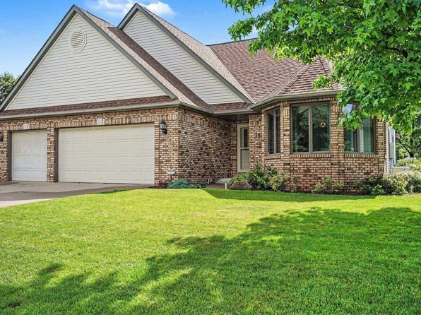3828 Thornridge Dr, Elkhart, IN 46514