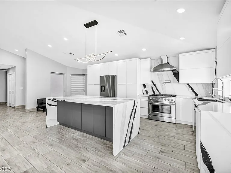 3000 Blue Fin Cir — Photo 11