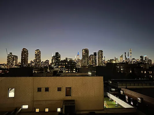 Rented by E Realty International Corp | media 40