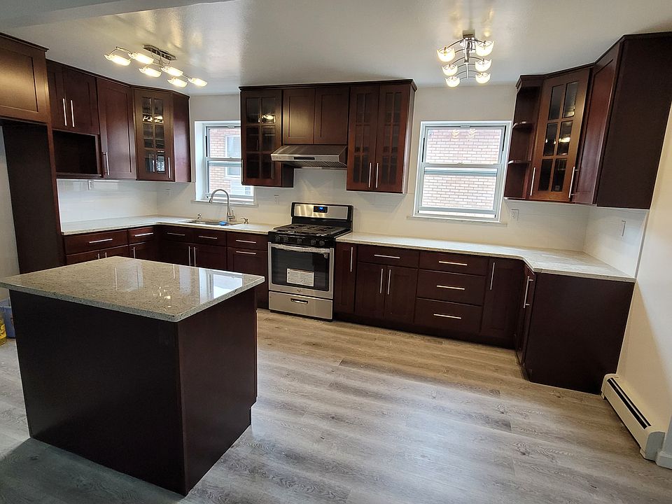 1st image of 155 Bay 32nd St Floor 3