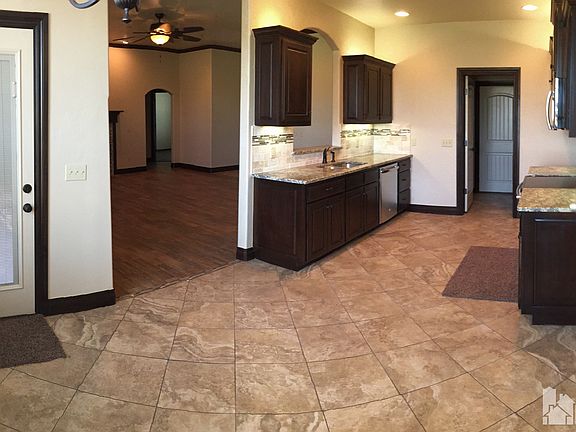 4th image of 408 SW 145th St