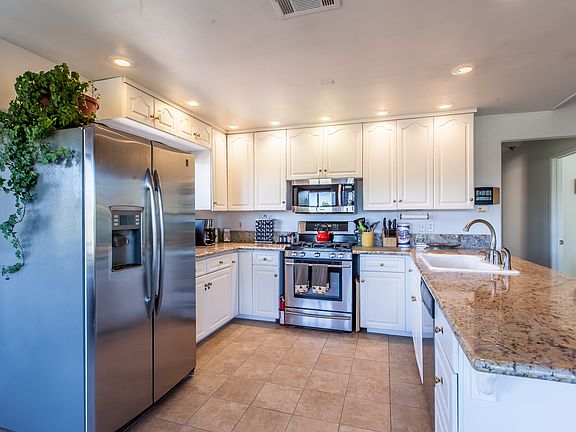 5th image of 551 Marlowe Dr