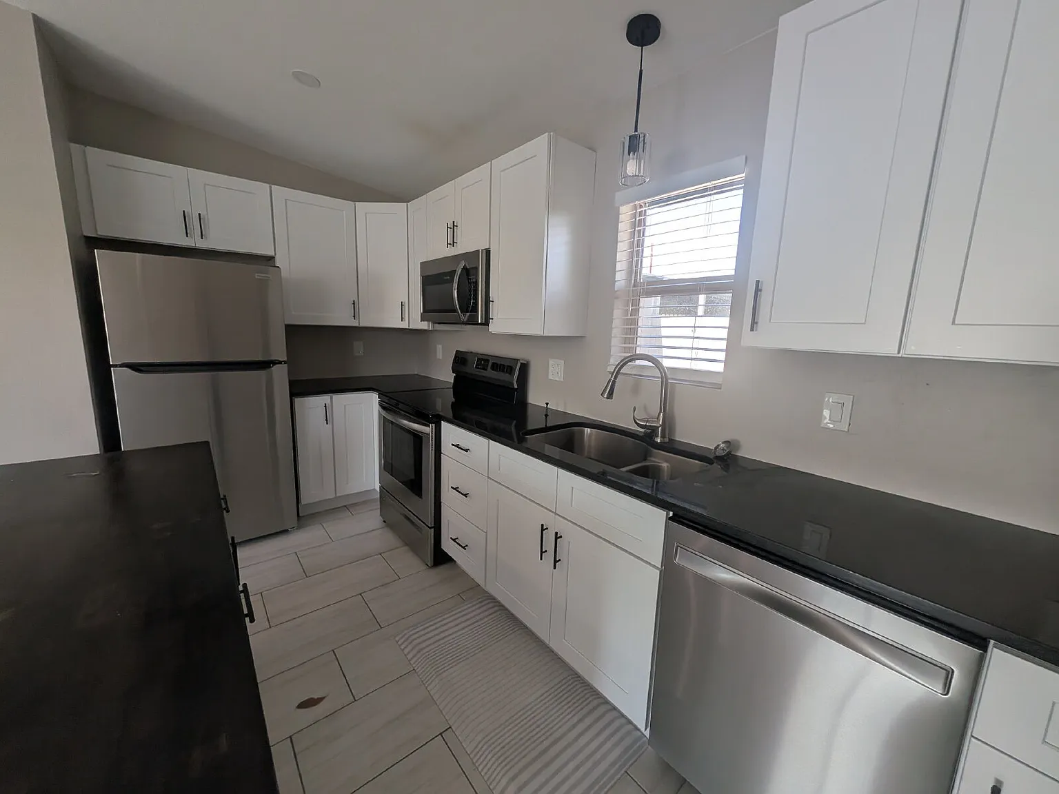 1 bed, 1.0 bath, 600 sqft, $1,250 — Photo 4