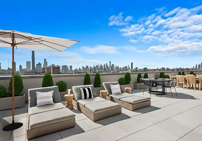 249 Willoughby Ave #10K — Photo 17