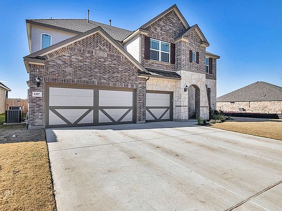 3rd image of 1337 Homestead Cv