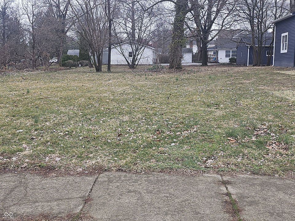 1st image of 210 E Douglas St