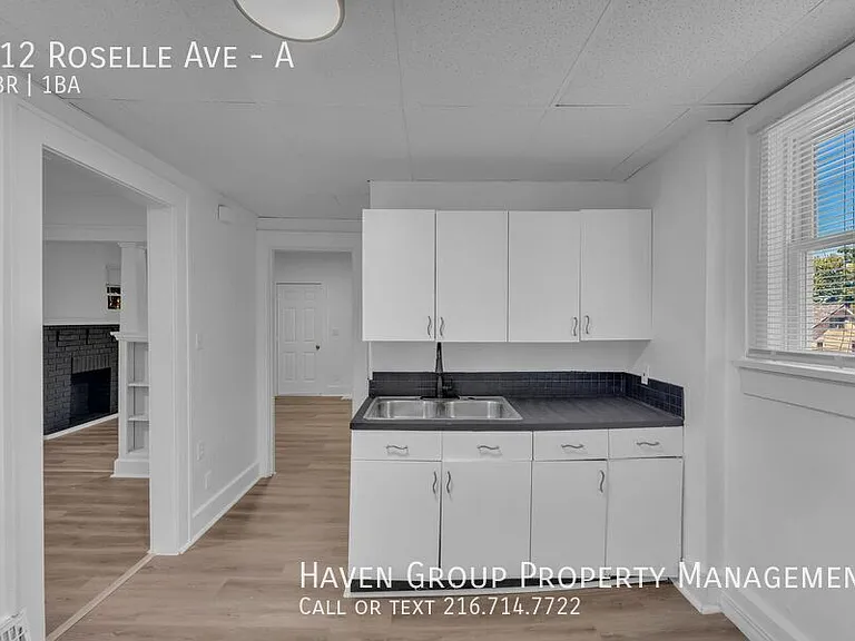 712 Roselle Ave #A — Photo 9