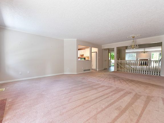 4th image of 4001 Old Clayburn Rd #136