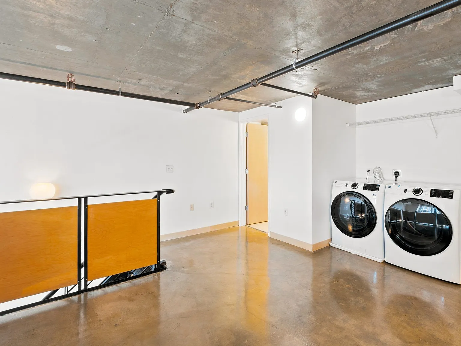 The Grid SOMA — Photo 4