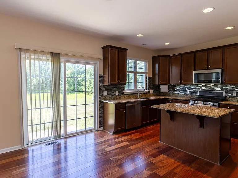 823 S Haines Cir — Photo 14