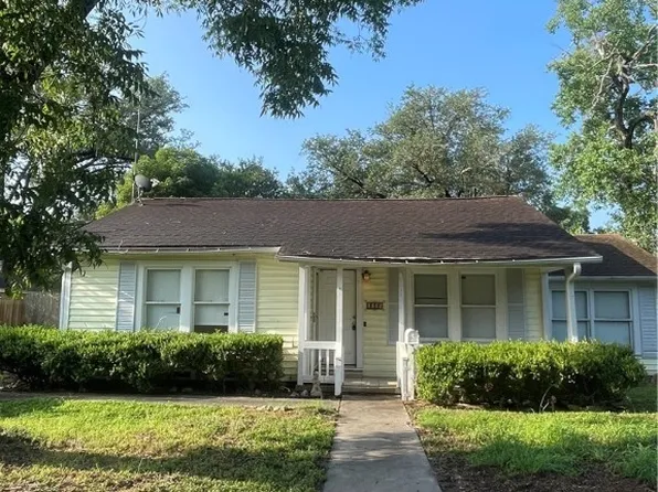 1505 E Park Ave, Victoria, TX 77901