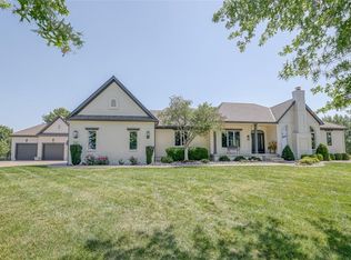 15601 Oakmont St, Overland Park, KS 66221