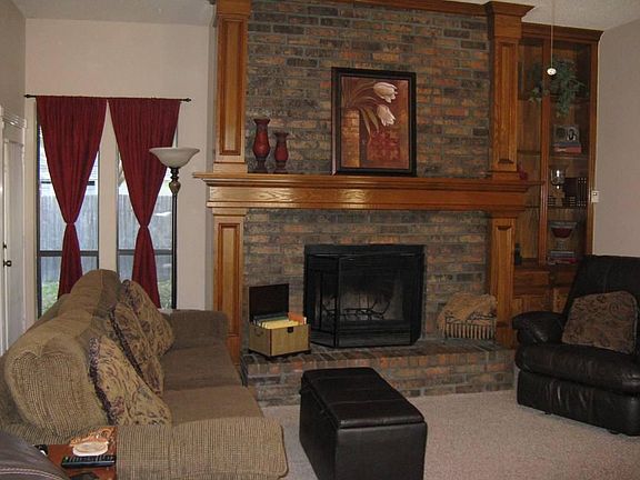2nd image of 5108 Prairie Creek Dr