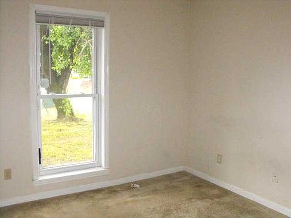 5th image of 3453 Kenie Ave