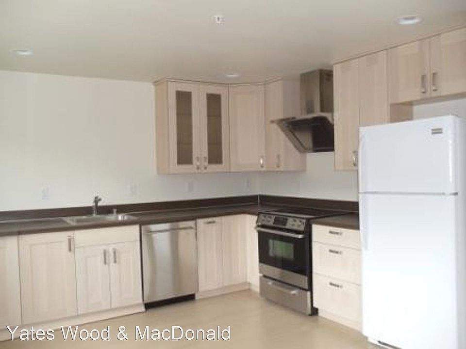 2nd image of 2349 Yale Ave E #E