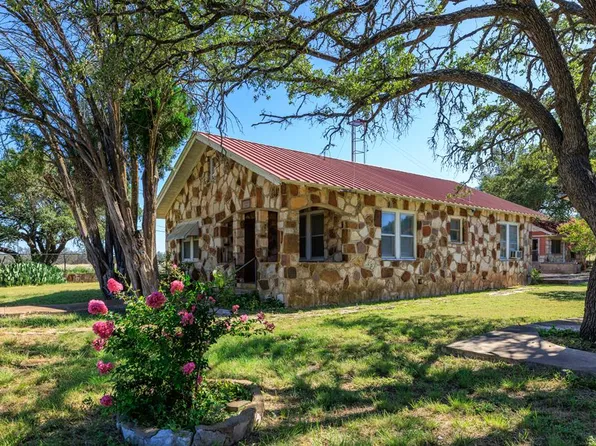 315 Rieger Rd, Harper, TX 78631
