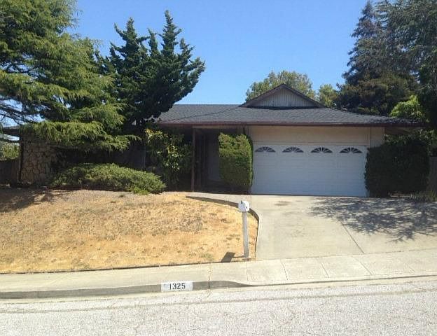 1st image of 1325 Manzanita Dr