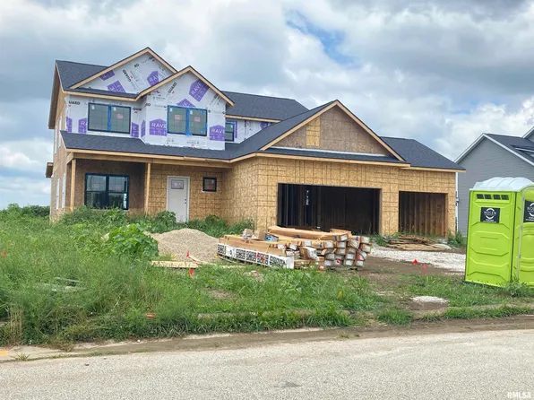 1815 Spartan Dr, Chatham, IL 62629