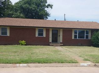 1914 S Johnson St, Enid, OK 73703