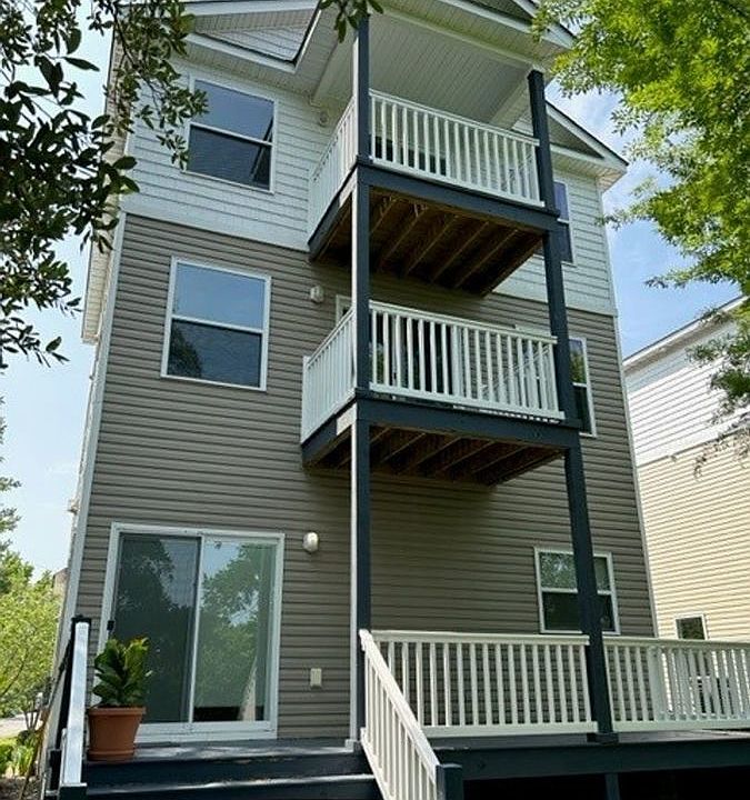 1st image of 5005 Killam Ave Unit 3B