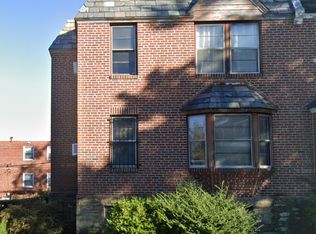918 E Sharpnack St, Philadelphia, PA 19150