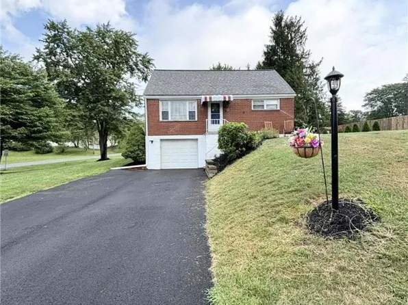 203 Holyoke Rd, Butler, PA 16001