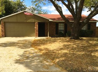 2800 Roland Ct, Fort Worth, TX 76140