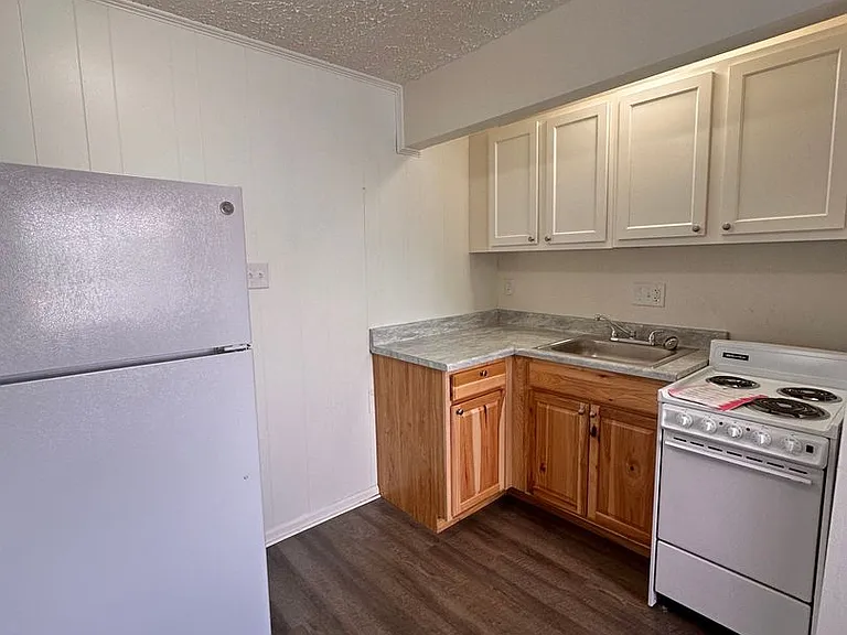 757 5th St #39 — Photo 9