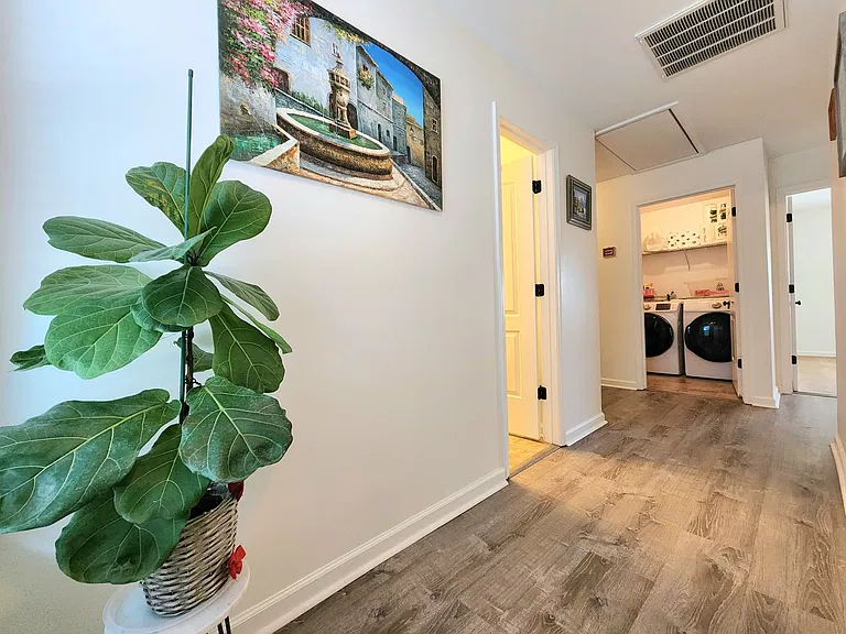 232 Woodview Ave — Photo 11