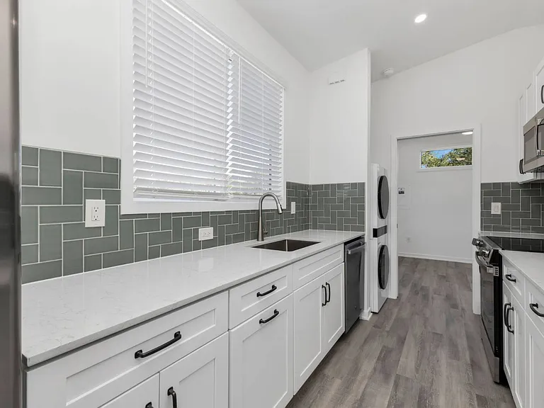 6165 Talon Bay Dr #77 — Photo 8