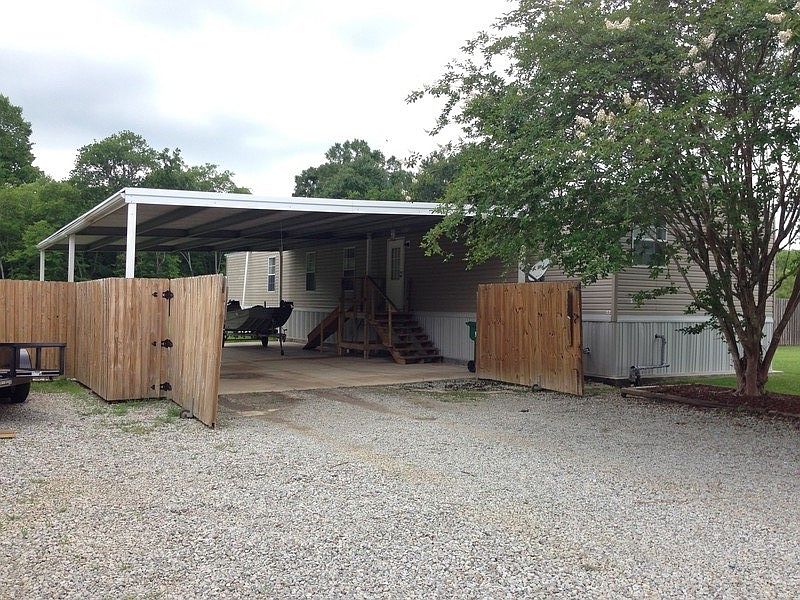 1st image of 1077 Lonesome Dove Ln
