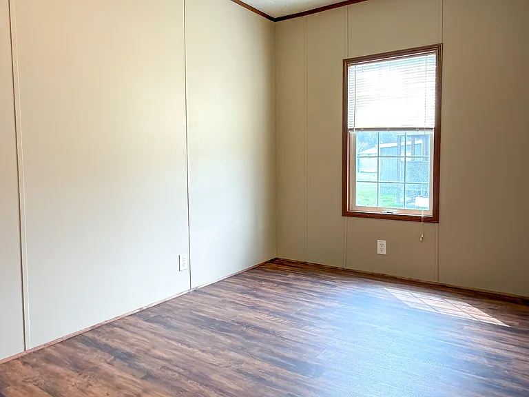 64 Richardson Ln — Photo 16