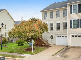 20952 Oakspring Sq, Sterling, VA 20165