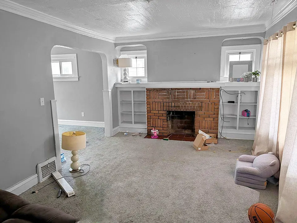 1700 Tarlton Ave