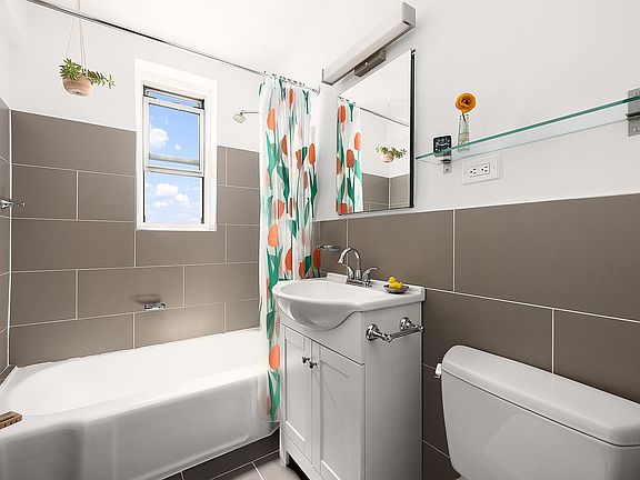 4th image of 58 Dahill Rd APT 6E