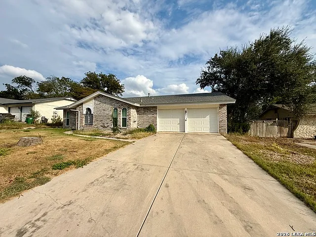 3 bed, 2.0 bath, 1454 sqft, $1,600 — Photo 3