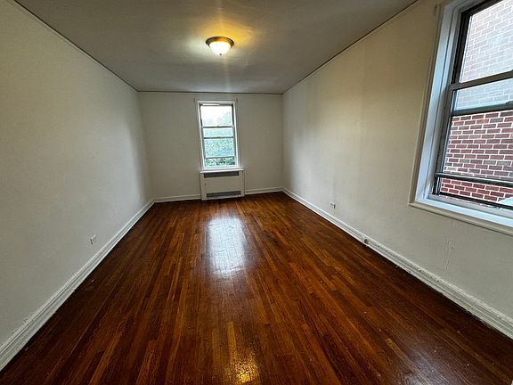 4th image of 83-75 118th St APT 6D