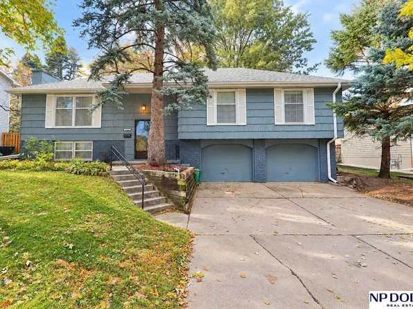 1114 S Grandview Ave, Papillion, NE 68046