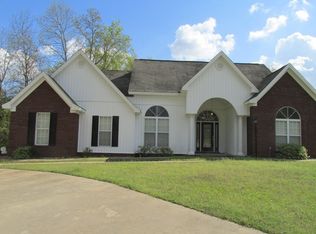 114 Jasmine Dr, Millbrook, AL 36054