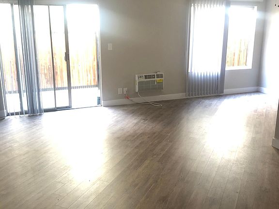 2nd image of 6333 Lexington Ave APT 105