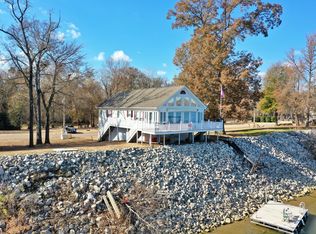 584 Miracle Rd, Decaturville, TN 38329