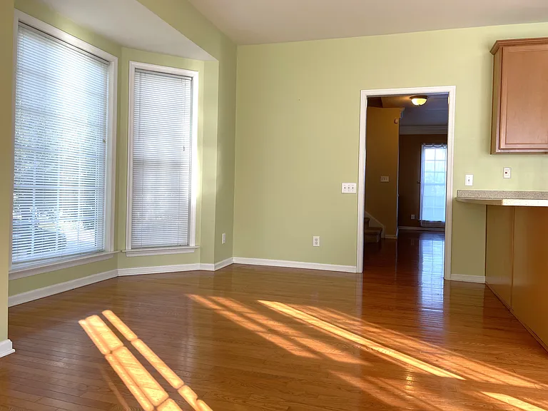 268 Baxter Dr — Photo 16
