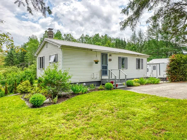 26 Spencer Road, Benton, ME 04901